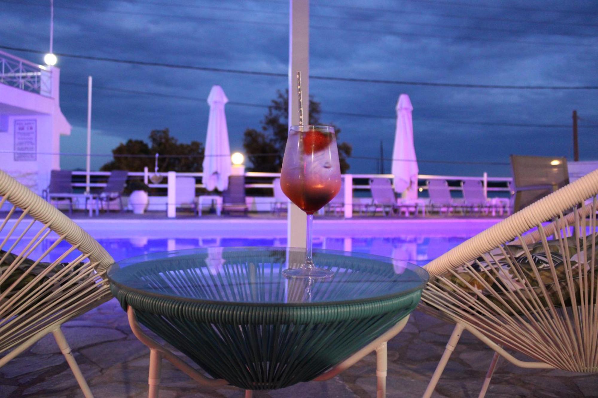 נידרי Tropicana Inn מראה חיצוני תמונה